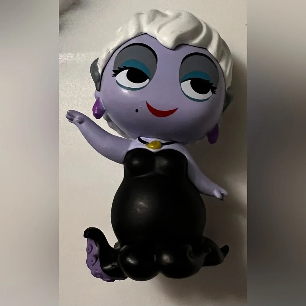 Funko Pop Vinyl Purple and Black Ursula Figurine From The Little Mermaid FLAWED